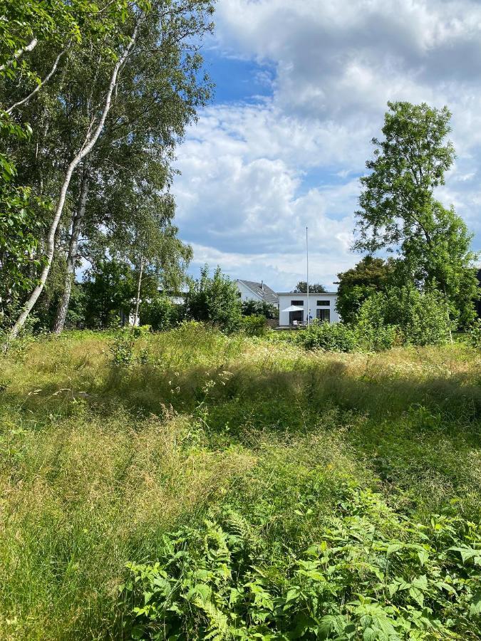 Guesthouse, Not Even A Minute Walk To The Ocean Kullavik Exteriör bild